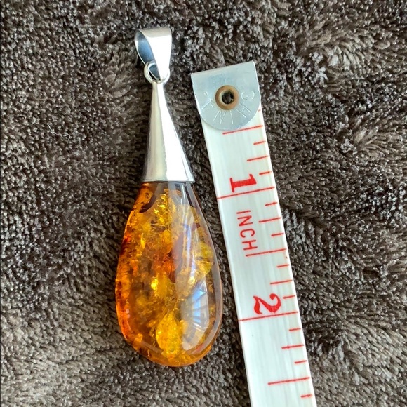 Tear Drop Amber Silver Pendant - Picture 4 of 5